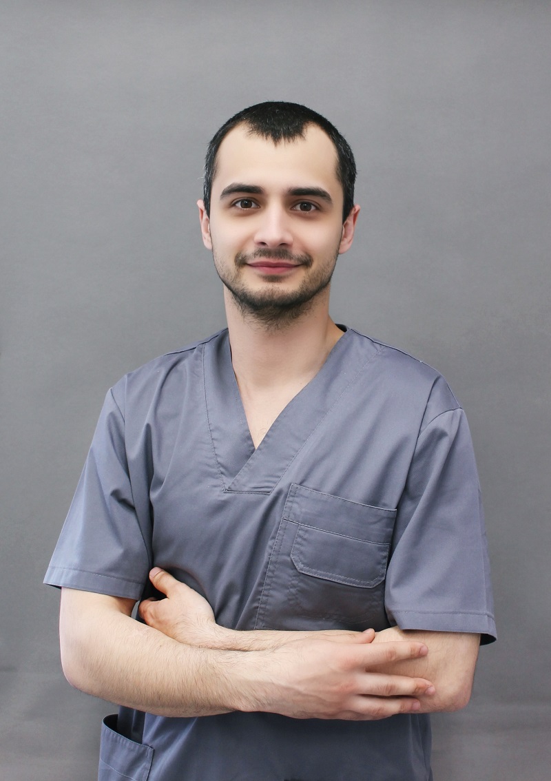 стоматолог